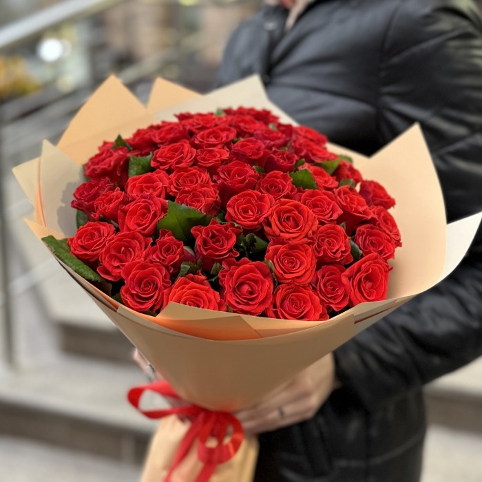 51 красная роза Эль Торо (El Toro Medium)